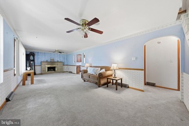 Welcome Home!! To This Has Everything Beautiful 4 Bedroom 2 Full - photo 4