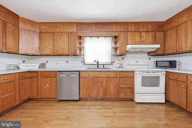 Welcome Home!! To This Has Everything Beautiful 4 Bedroom 2 Full - photo 10