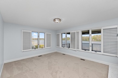 5 BD 4 BA, 4,173-sq-ft 2-story brick home, .25-acre lot w/ 101 - photo 16