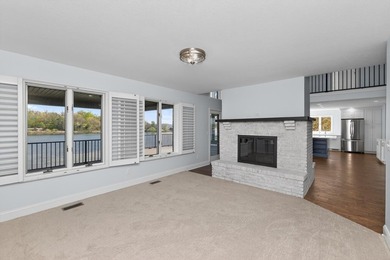 5 BD 4 BA, 4,173-sq-ft 2-story brick home, .25-acre lot w/ 101 - photo 17