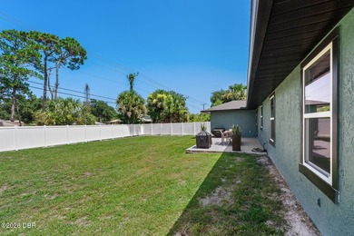 Completely renovated and move-in ready! This stunning 4-bedroom - photo 34