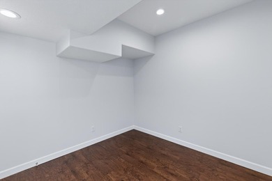 5 BD 4 BA, 4,173-sq-ft 2-story brick home, .25-acre lot w/ 101 - photo 36