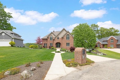 5 BD 4 BA, 4,173-sq-ft 2-story brick home, .25-acre lot w/ 101 - photo 44