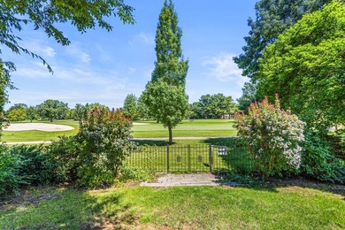 Tucked away on a beautiful lot overlooking the Lincolnshire - photo 3
