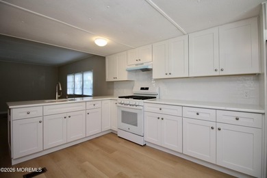 Don't miss out on this beautifully renovated home in Roberts - photo 15