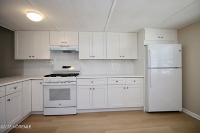 Don't miss out on this beautifully renovated home in Roberts - photo 16