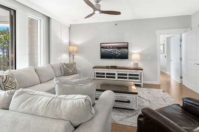 Second-floor bayfront condo with elevated positioning that - photo 17
