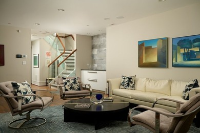 Perfectly positioned in the heart of East Lincoln Park, this - photo 17