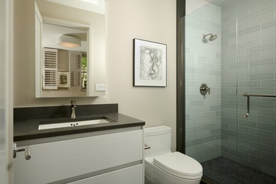 Perfectly positioned in the heart of East Lincoln Park, this - photo 19