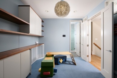 Perfectly positioned in the heart of East Lincoln Park, this - photo 22