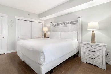 Second-floor bayfront condo with elevated positioning that - photo 23
