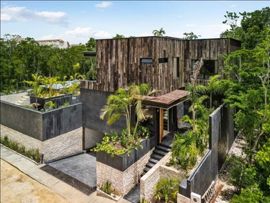 Luxe Jungle Sanctuary in Tulum

Nestled in the upscale Region 15 - photo 3
