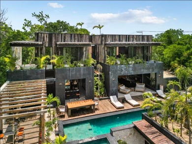 Luxe Jungle Sanctuary in Tulum

Nestled in the upscale Region 15 - photo 9