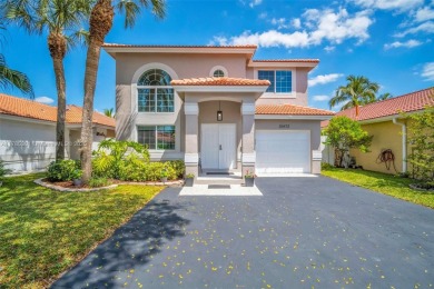 Lake Home Sale Pending in Plantation, Florida