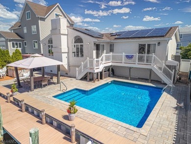 IDEAL STAYCATION PROPERTY. Beautiful 3 Bed 2 Bath ranch located - photo 17