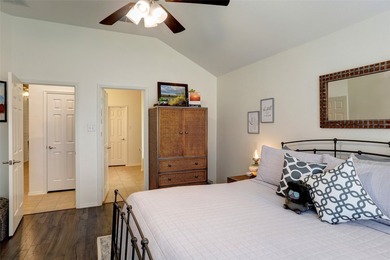 Come see and feel what fine living can look like! This fine home - photo 22