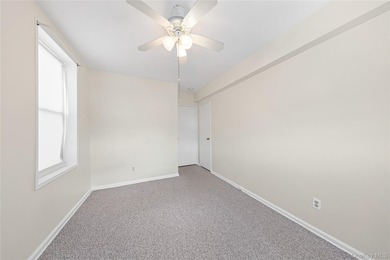 Step into this beautifully refreshed 2-bedroom, 1.5-bathroom - photo 9