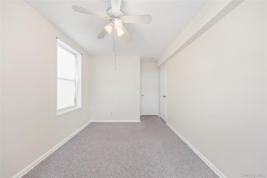 Step into this beautifully refreshed 2-bedroom, 1.5-bathroom - photo 10