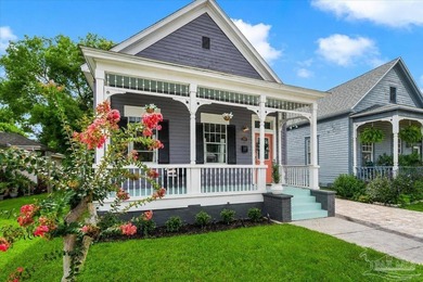 Beautifully restored historic Craftsman cottage where timeless - photo 3