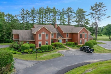 Bright, sun-filled second floor condo in Manchester, ME - 1,800 - photo 11