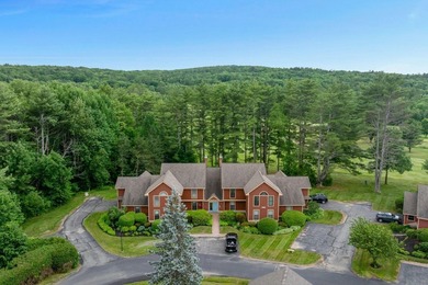 Bright, sun-filled second floor condo in Manchester, ME - 1,800 - photo 12