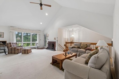 Bright, sun-filled second floor condo in Manchester, ME - 1,800 - photo 13