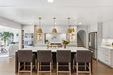 Welcome to a masterpiece of modern living in the heart of Mt - photo 18
