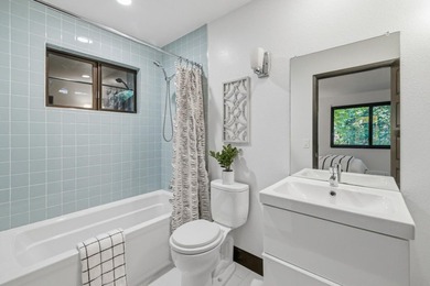 Stunning home on over an acre in one of the most convenient - photo 21
