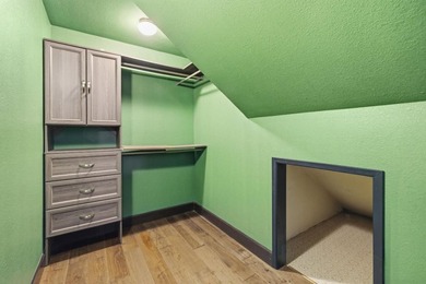 Stunning home on over an acre in one of the most convenient - photo 22