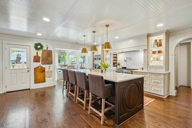 Welcome to a masterpiece of modern living in the heart of Mt - photo 25