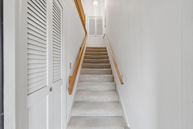 Bright, sun-filled second floor condo in Manchester, ME - 1,800 - photo 25