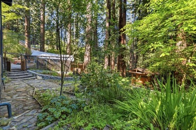 Stunning home on over an acre in one of the most convenient - photo 26