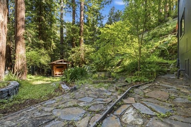 Stunning home on over an acre in one of the most convenient - photo 27