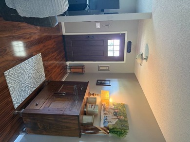 Move right in to this beautiflly maintained 3-bedroom, 3-full - photo 2