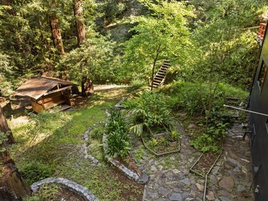 Stunning home on over an acre in one of the most convenient - photo 33