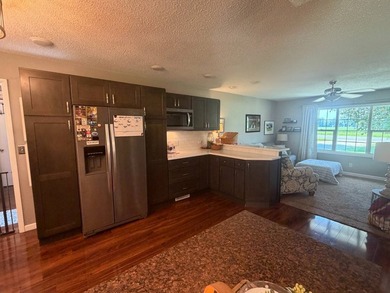 Move right in to this beautiflly maintained 3-bedroom, 3-full - photo 5