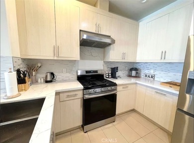 Beautiful condo with the area of 1,230 square feet, including - photo 9