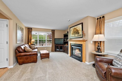 Welcome to Forest Ridge Lane! Originally built by Kingman Homes - photo 4