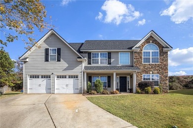Lake Val Do Mar Home Sale Pending in Villa Rica Georgia
