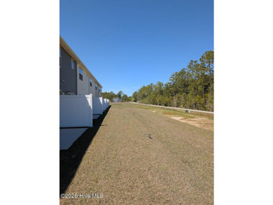 AVAILABLE NOW! This charming three-bedroom - photo 3