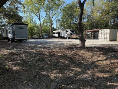 Lake Lot For Sale in Gordonville, Texas