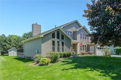 Welcome to this pristine colonial home located in Webster. There - photo 1