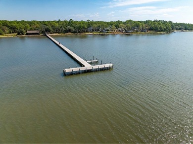 Nestled in the waterfront community of Steamboat Landing at - photo 6
