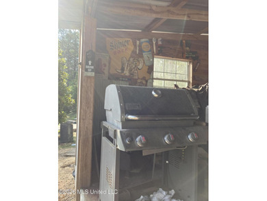 What a great get-away! Off Grid recreational property with a - photo 15