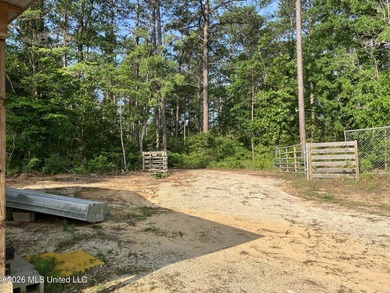 What a great get-away! Off Grid recreational property with a - photo 16