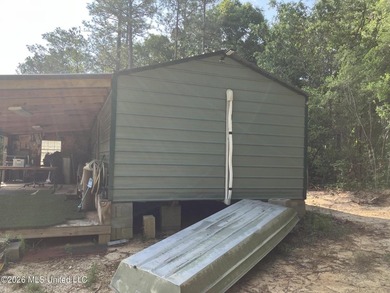 What a great get-away! Off Grid recreational property with a - photo 17