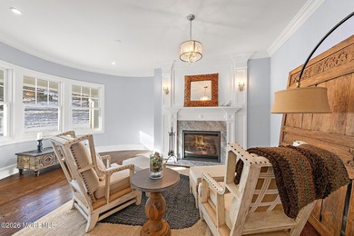 Perched atop prestigious Beacon Hill, this exceptional seashore - photo 18