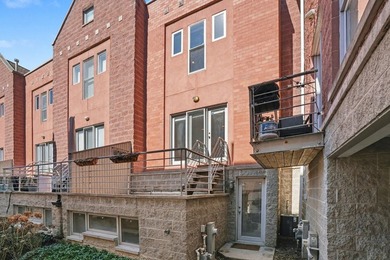 Lake Michigan - Cook County Townhome/Townhouse For Sale in Chicago Illinois