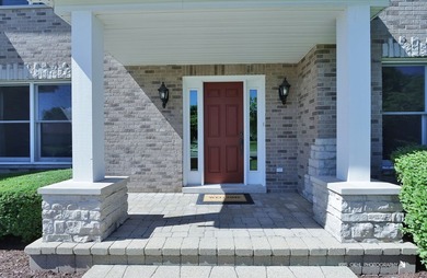 Over 3,900 sq ft of finished living space across three - photo 2