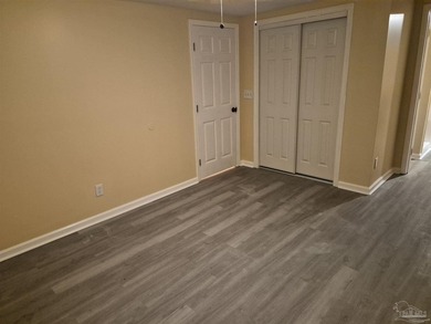 ****Investor dream or Savvy Homeowner that could possibly live - photo 22
